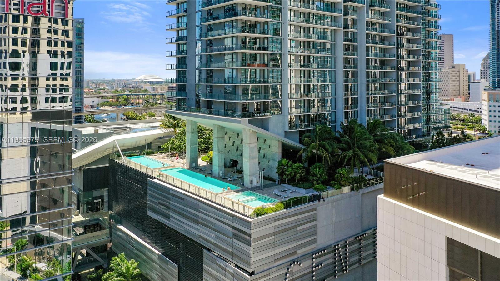 68 Southeast 6th Street, Unit 1201 Miami, FL 33131 - Photo 29 of 38