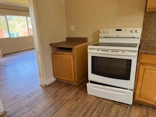 1200 3rd Street Redding, CA 96002 - Photo 24 of 31 a utility room with washer and dryer