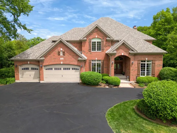 $899,900 | 28616 West Park Drive, Barrington, IL 60010