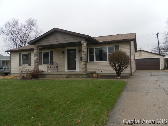 101 Nottingham Road Springfield, IL 62704 - Photo 1 of 18