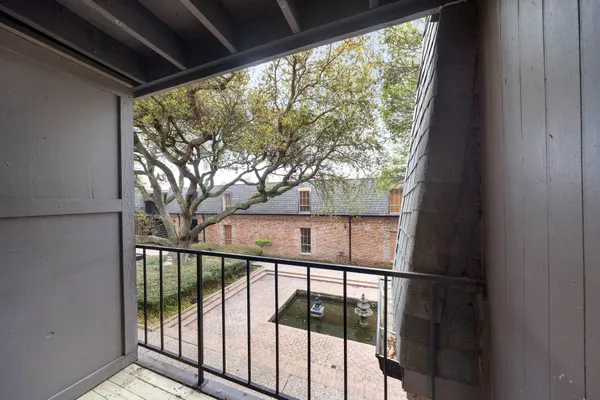 $1,300 | 711 Holiday Drive, Unit 72, Galveston, TX 77550