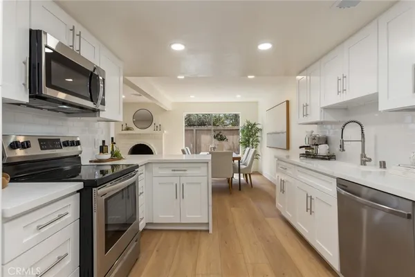 $1,068,000 | 9801 Genesee Avenue, San Diego, CA 92121