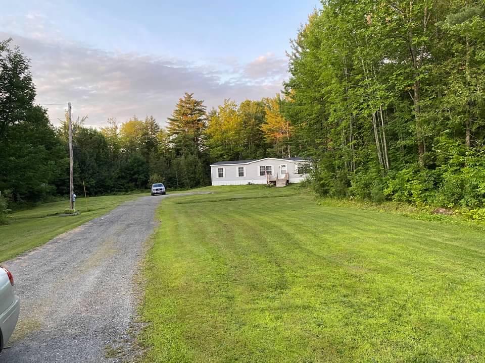 228 Hampden Road Carmel, ME 04419 - Photo 2 of 26 IMG-4915
