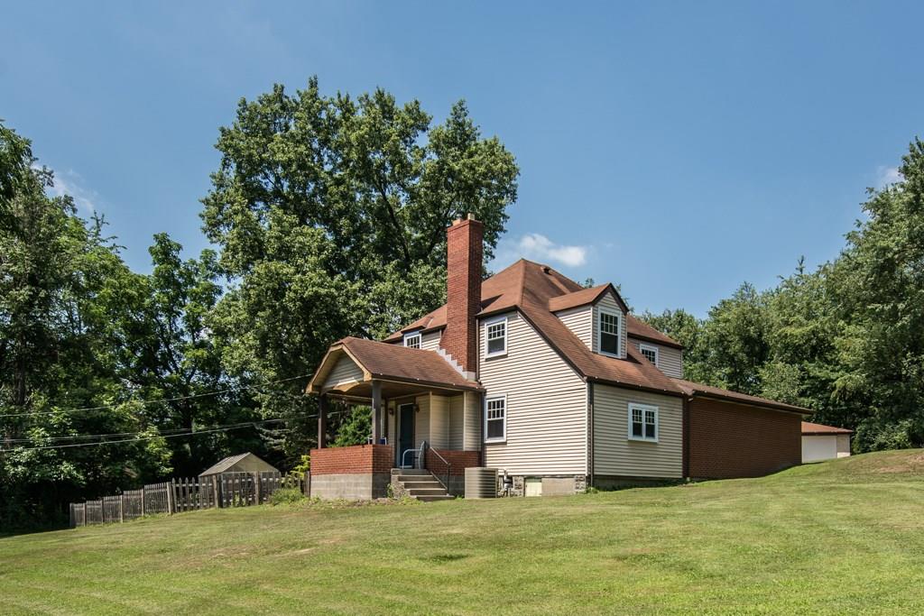 8475 Peebles Road Pittsburgh, PA 15237 - Photo 1 of 25