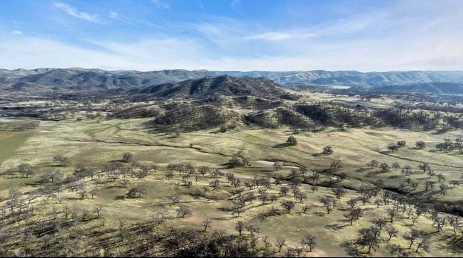 Fiddlers Road Platina, CA 96076 - Photo 7 of 26 a view of a city