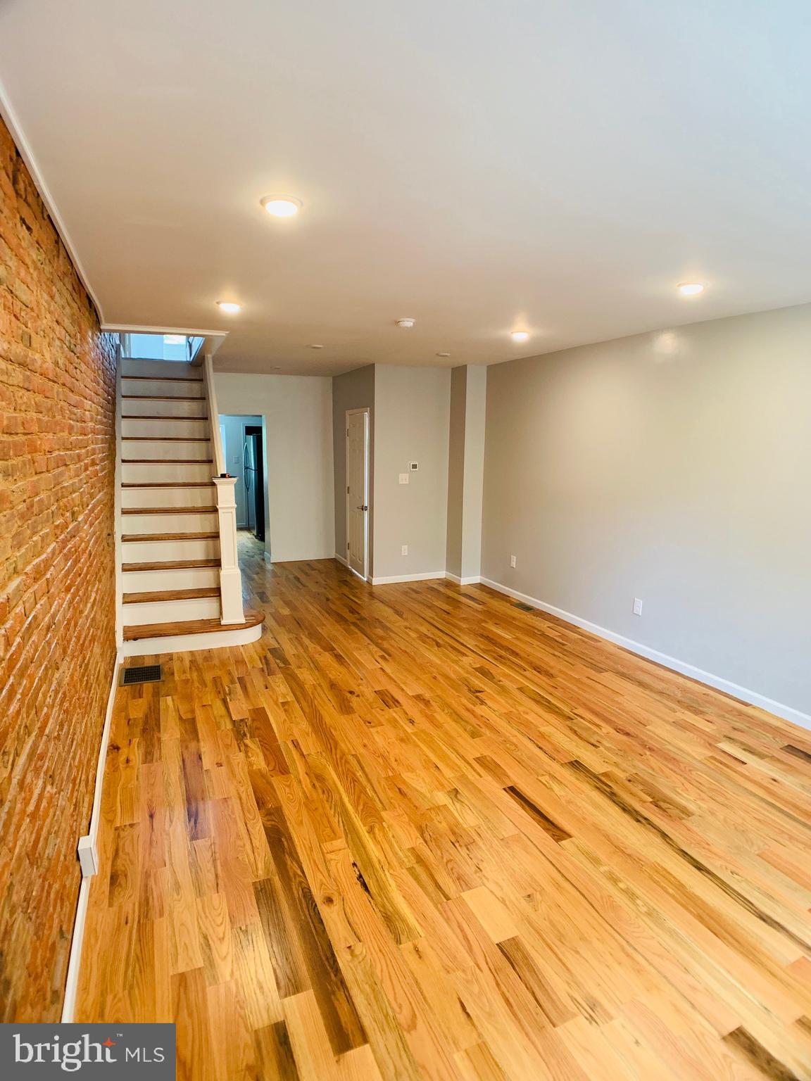 2033 Hope Street Philadelphia, PA 19122 - Photo 9 of 32 Empty Living Room