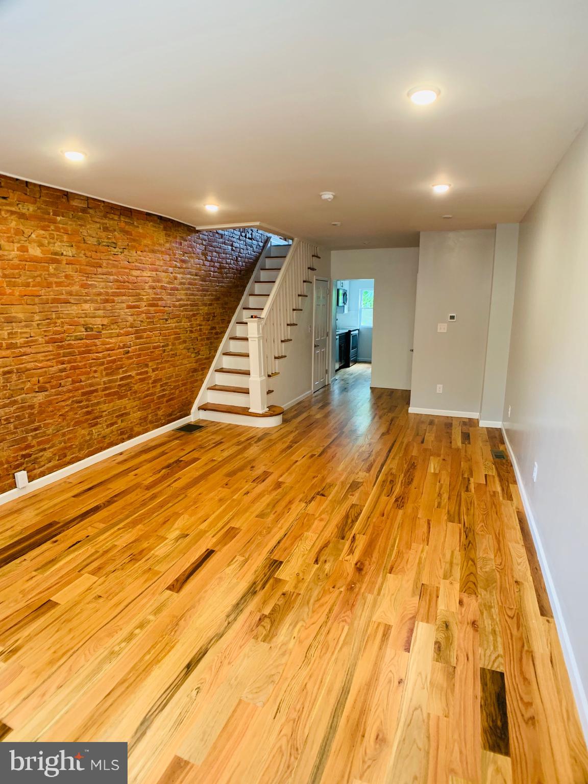 2033 Hope Street Philadelphia, PA 19122 - Photo 10 of 32 Empty Living Room