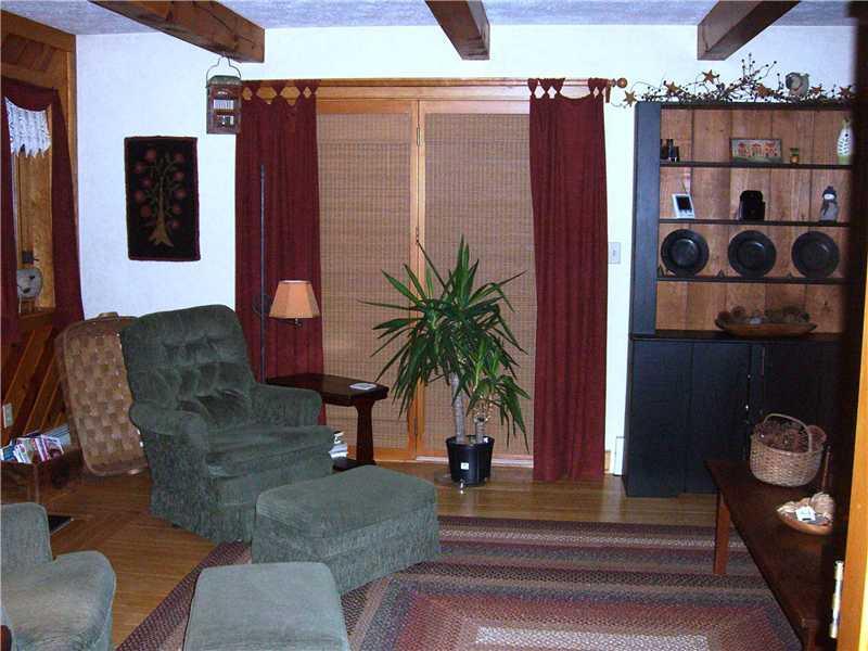 187 Hanson Ridge Road Springvale, ME 04083 - Photo 16 of 34 Living Room.
