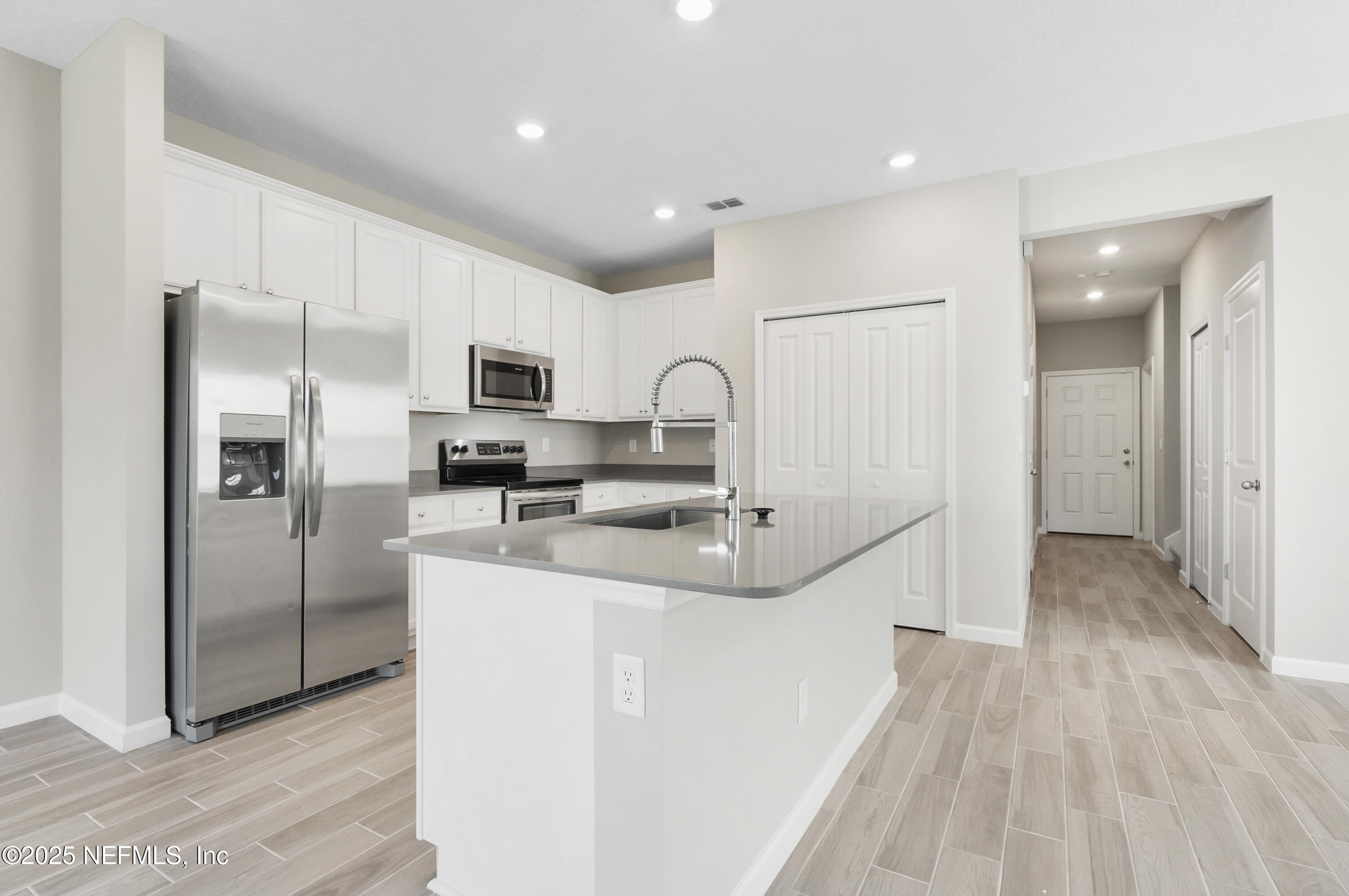 231 Boracay Circle St. Johns, FL 32259 - Photo 6 of 26 231 Boracay Cir (6)