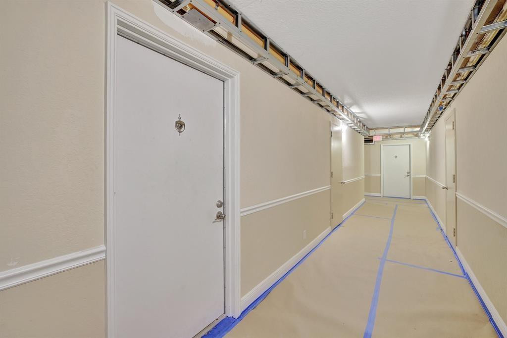 525 North Ocean Boulevard, Unit 522 Pompano Beach, FL 33062 - Photo 26 of 42 HALLWAY