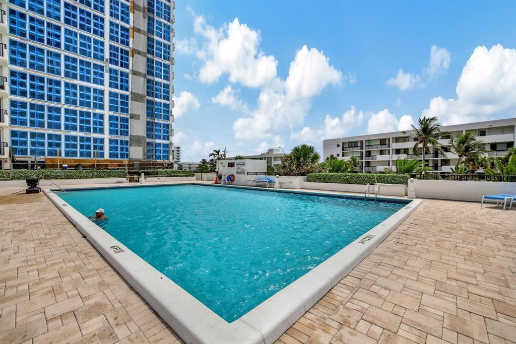 525 North Ocean Boulevard, Unit 522 Pompano Beach, FL 33062 - Photo 27 of 42 POOL