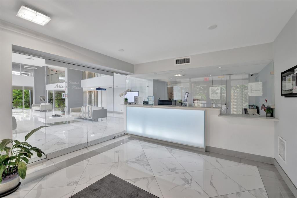 525 North Ocean Boulevard, Unit 522 Pompano Beach, FL 33062 - Photo 34 of 42 LOBBY