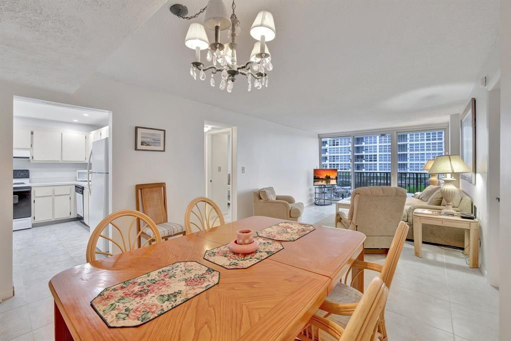 525 North Ocean Boulevard, Unit 522 Pompano Beach, FL 33062 - Photo 6 of 42 DINING AREA