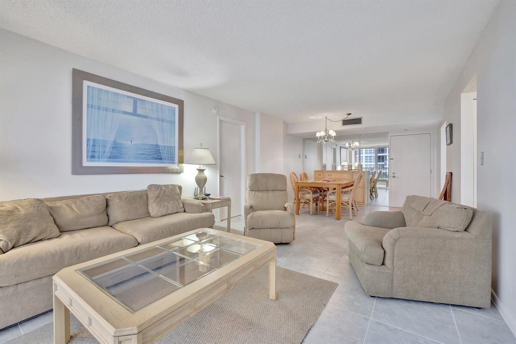 525 North Ocean Boulevard, Unit 522 Pompano Beach, FL 33062 - Photo 10 of 42 LIVING ROOM