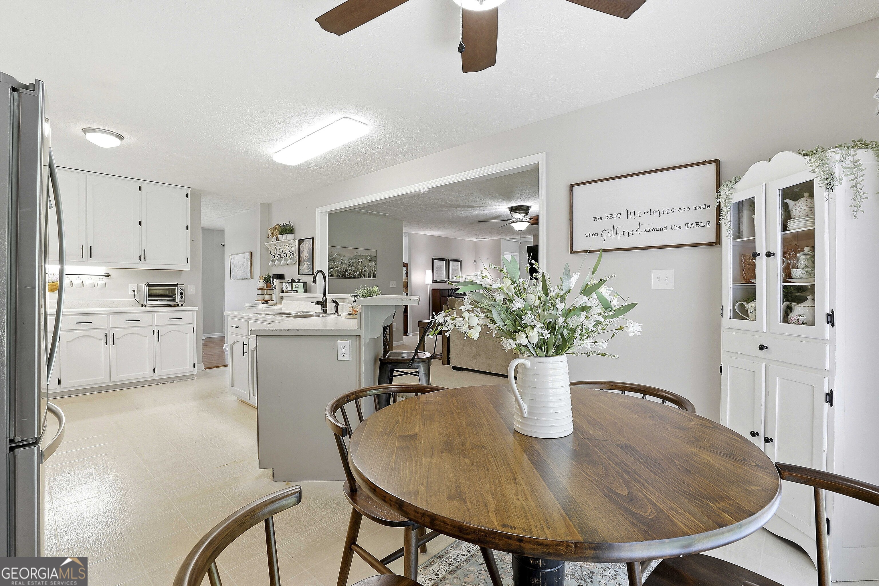 222 Lincoln Road Tyrone, GA 30290 - Photo 45 of 65 kitchen dining area