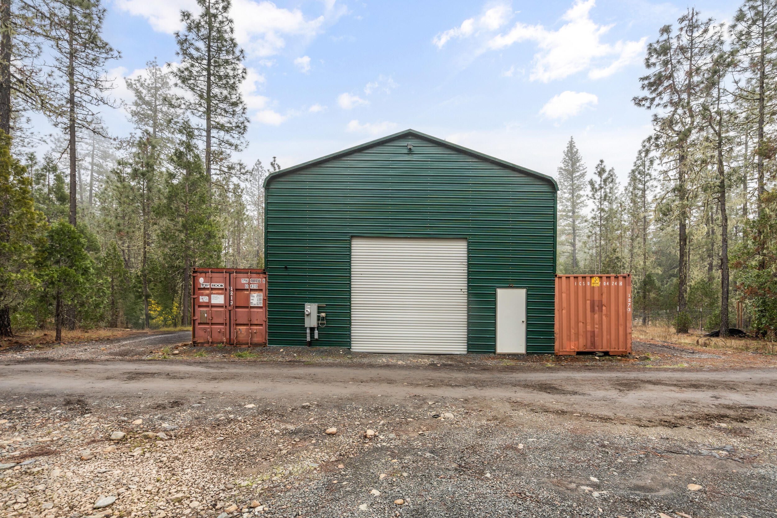 124 Buck Canyon Road Cave Junction, OR 97523 - Photo 27 of 37 27