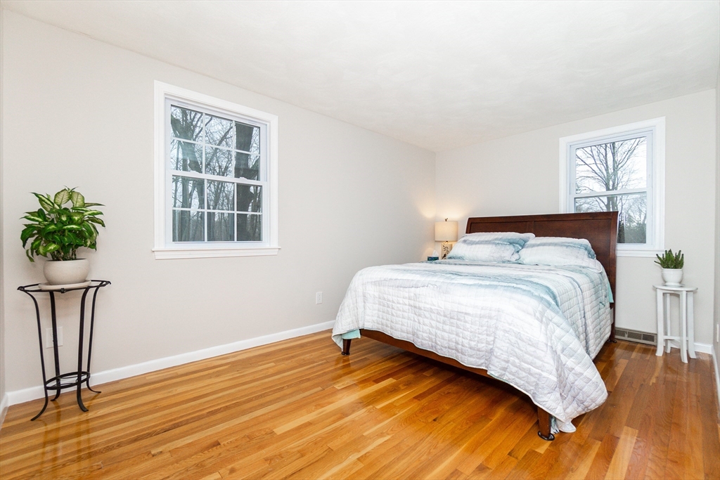 14 Oak Grove Road Randolph, MA 02368 - Photo 16 of 38