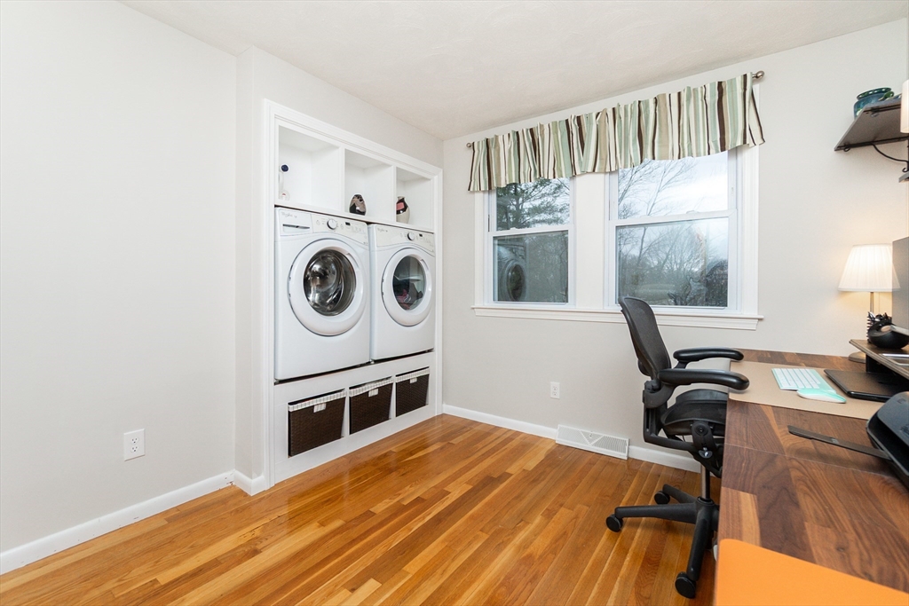 14 Oak Grove Road Randolph, MA 02368 - Photo 22 of 38