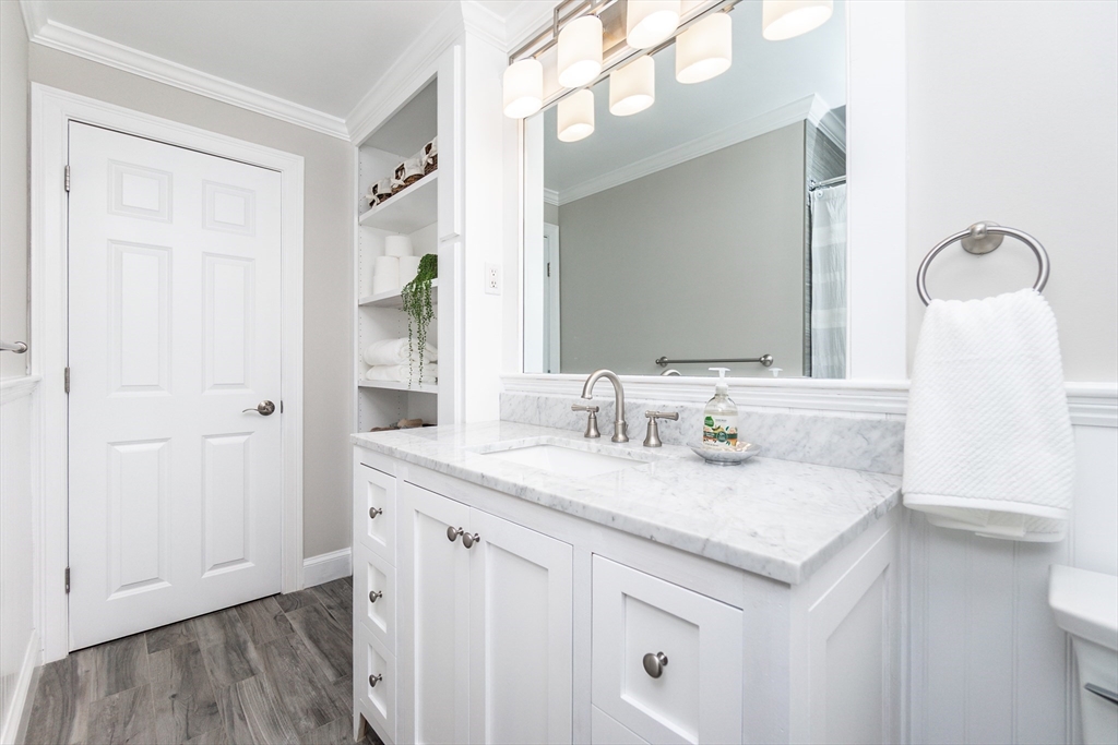 14 Oak Grove Road Randolph, MA 02368 - Photo 25 of 38