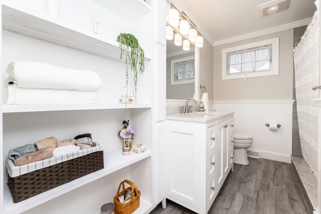 14 Oak Grove Road Randolph, MA 02368 - Photo 27 of 38