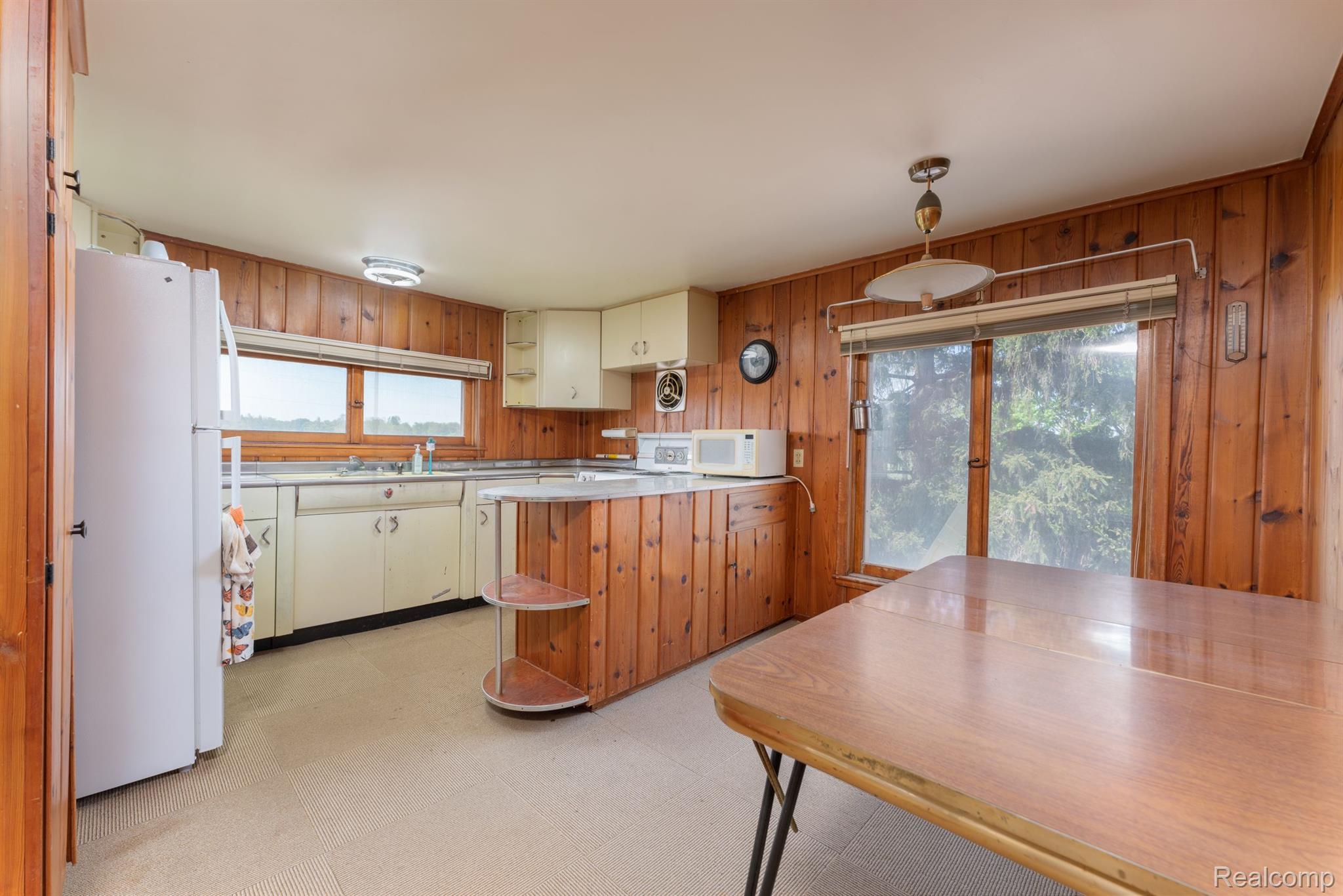 8503 Byron Road Howell, MI 48855 - Photo 15 of 27 Gallery Image 15