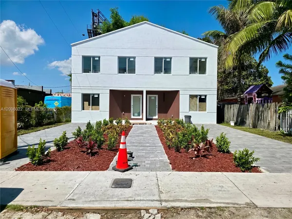 $949,900 | 1629 Northwest 40th Street, Miami, FL 33142