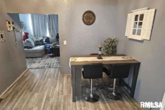 $118,000 | 701 3rd Street, Seaton, IL 61476