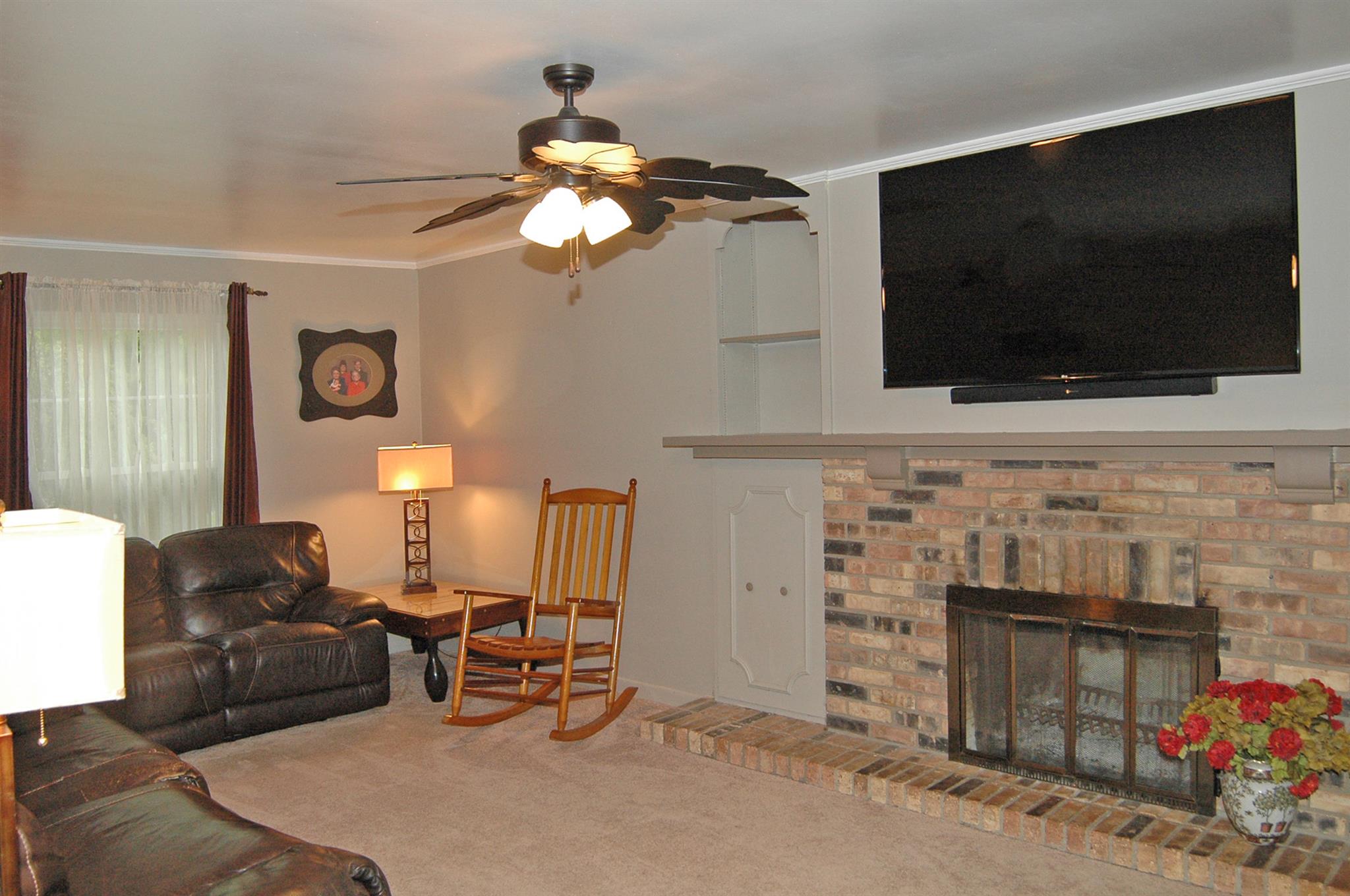 5949 York Road South Bend, IN 46614 - Photo 4 of 33 Gallery Image 4