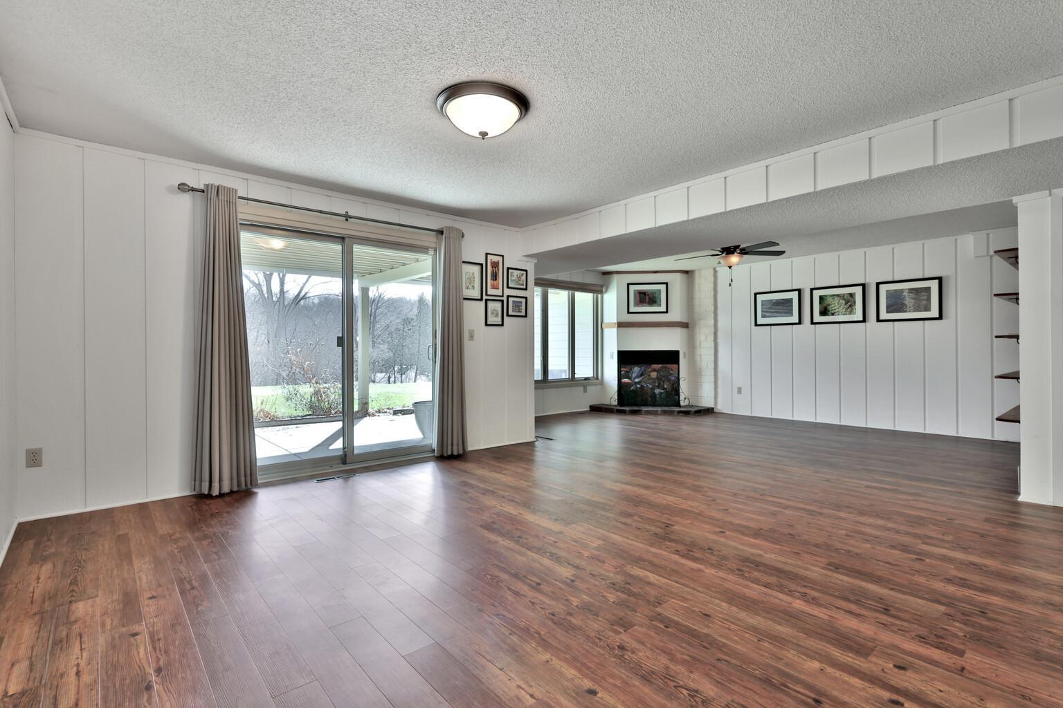 8276 Kingslee Road Bloomington, MN 55438 - Photo 27 of 33