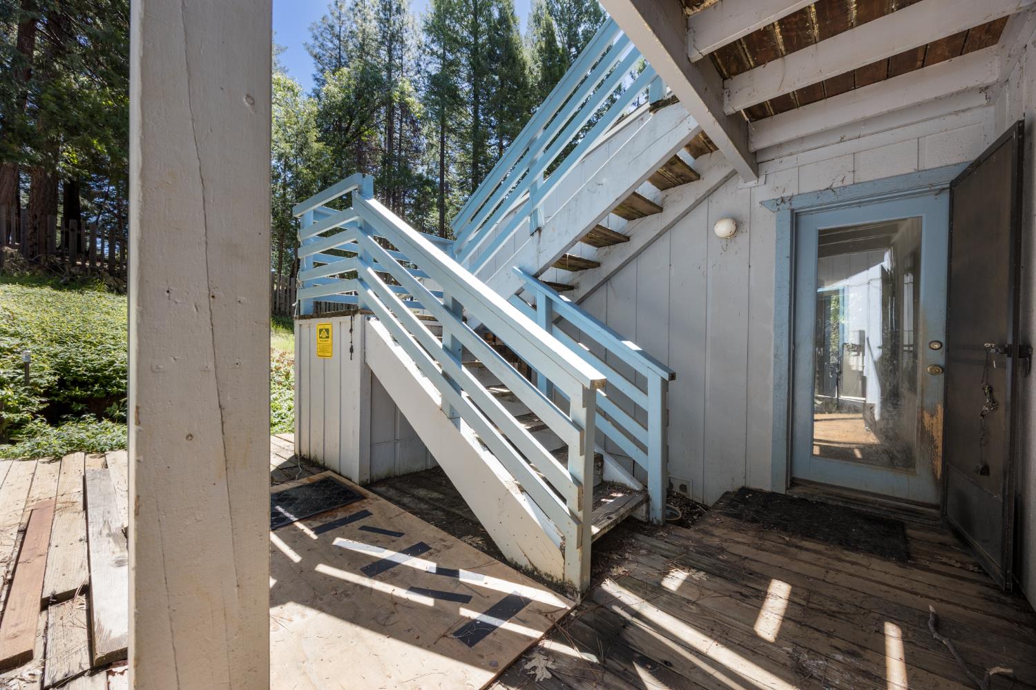 2070 King Of The Mountain Road Pollock Pines, CA 95726 - Photo 32 of 53 a view of an entryway