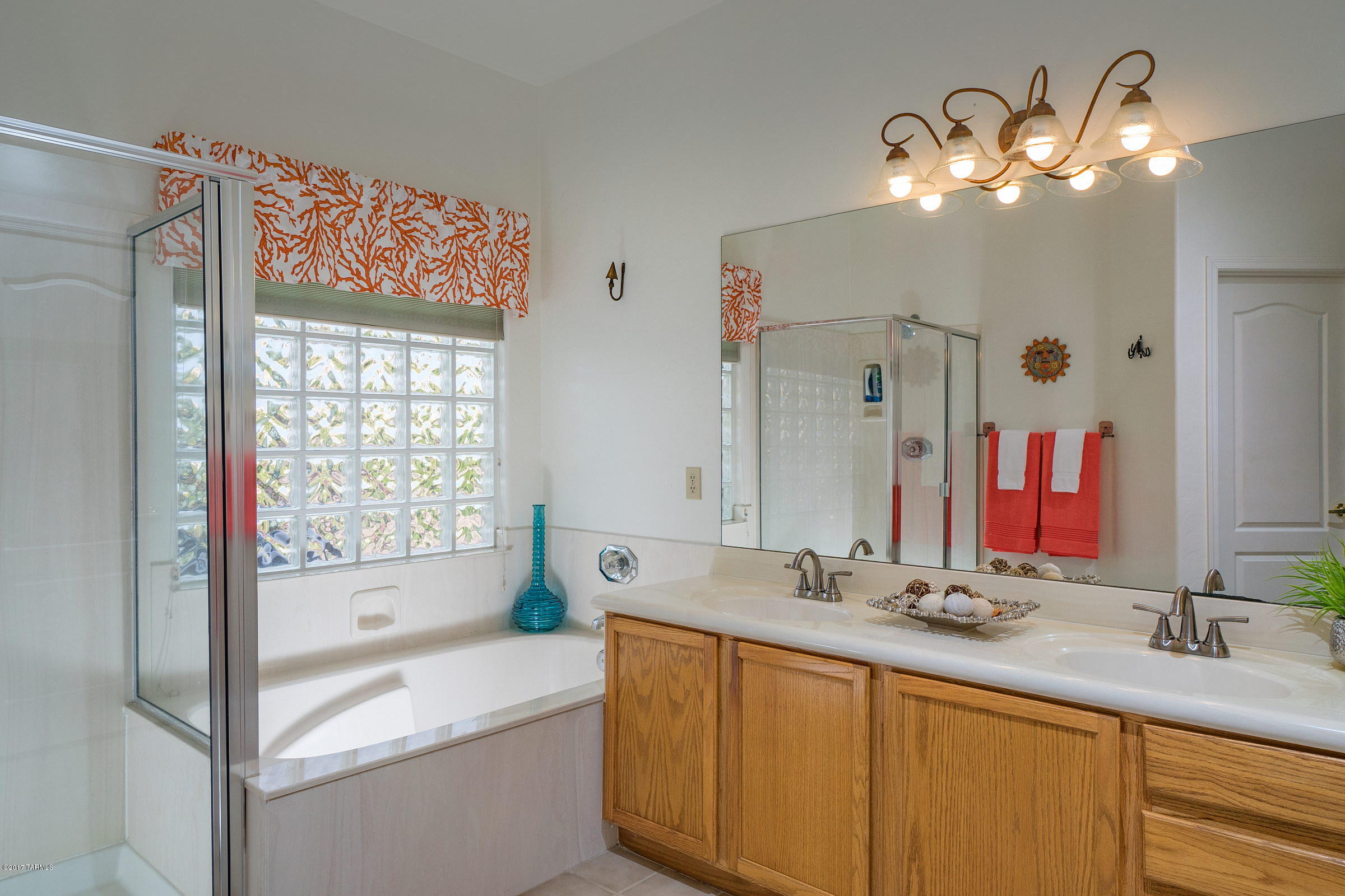 11283 North Sawtooth Road Oro Valley, AZ 85737 - Photo 16 of 29