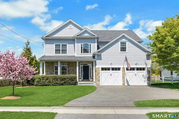 $1,599,000 | 692 Stillson Road, Fairfield, CT 06824