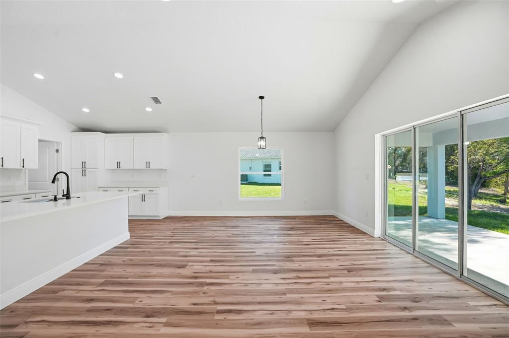8130 Ridge Road Weeki Wachee, FL 34613 - Photo 13 of 57
