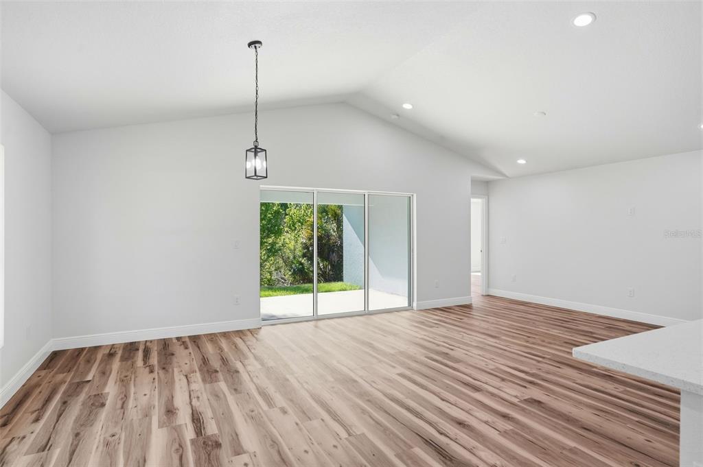 8130 Ridge Road Weeki Wachee, FL 34613 - Photo 14 of 57