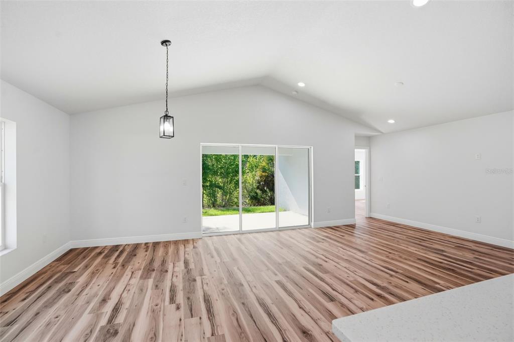8130 Ridge Road Weeki Wachee, FL 34613 - Photo 18 of 57