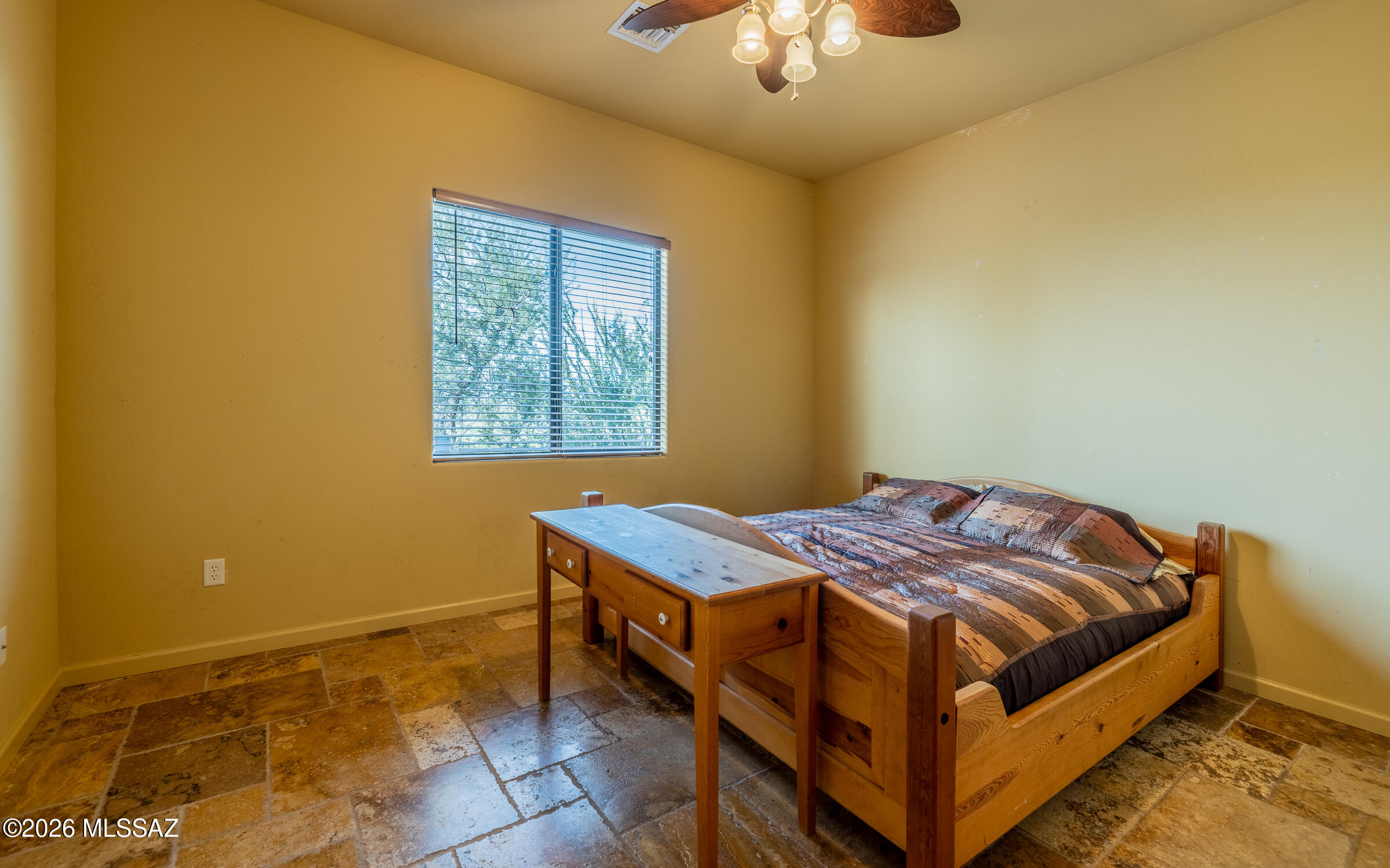 10240 East Ocotillo Rim Trail Vail, AZ 85641 - Photo 29 of 41 Guest Room