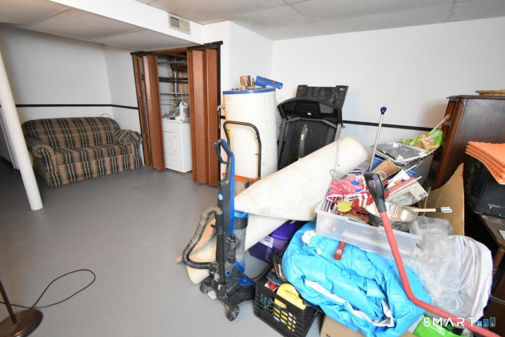 159 Robertson Street, Unit 159 Bristol, CT 06010 - Photo 26 of 33