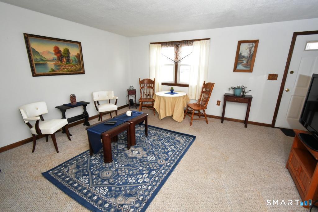 159 Robertson Street, Unit 159 Bristol, CT 06010 - Photo 6 of 33