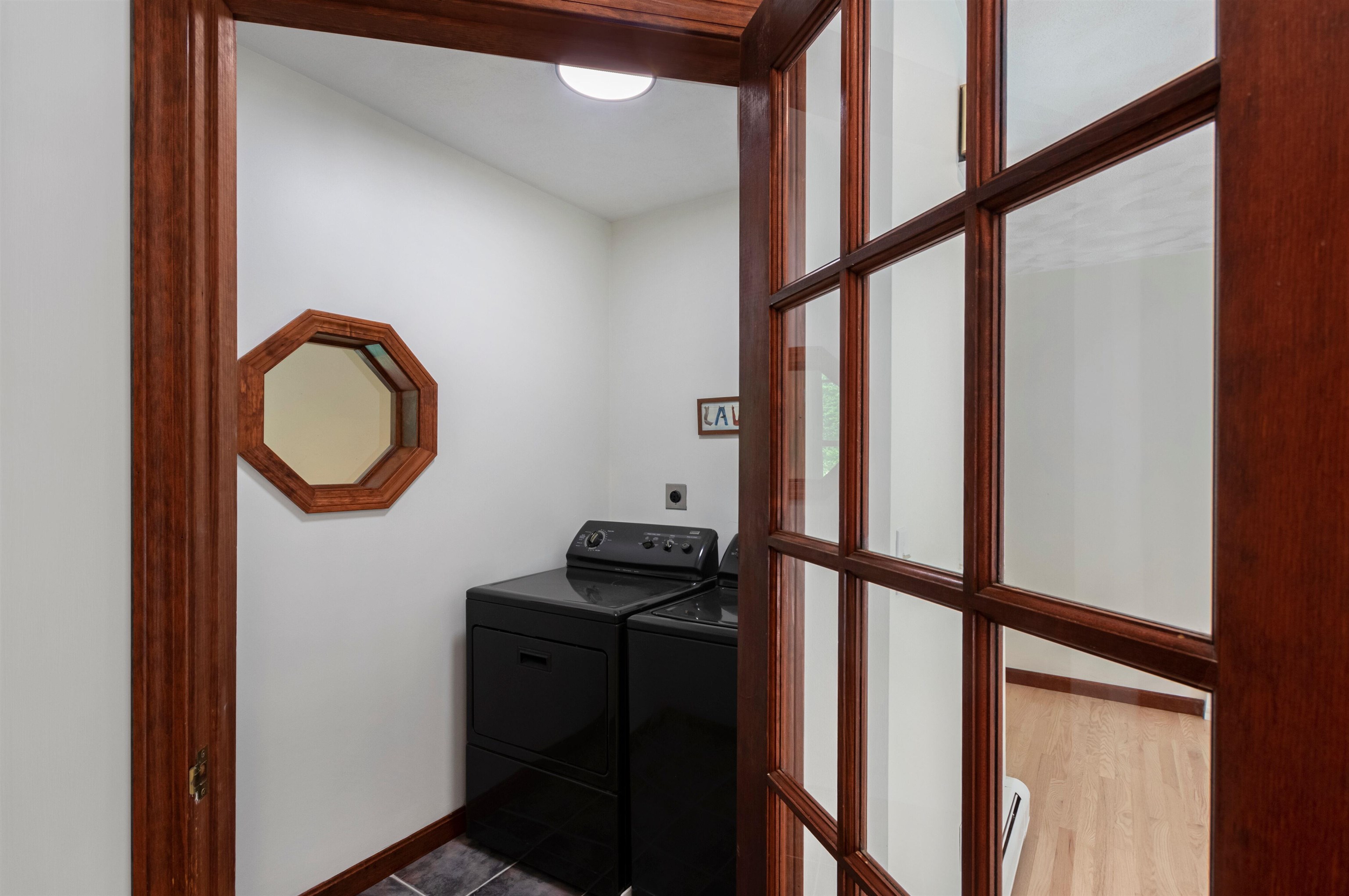 57 Governor Dinsmore Road Windham, NH 03087 - Photo 17 of 47