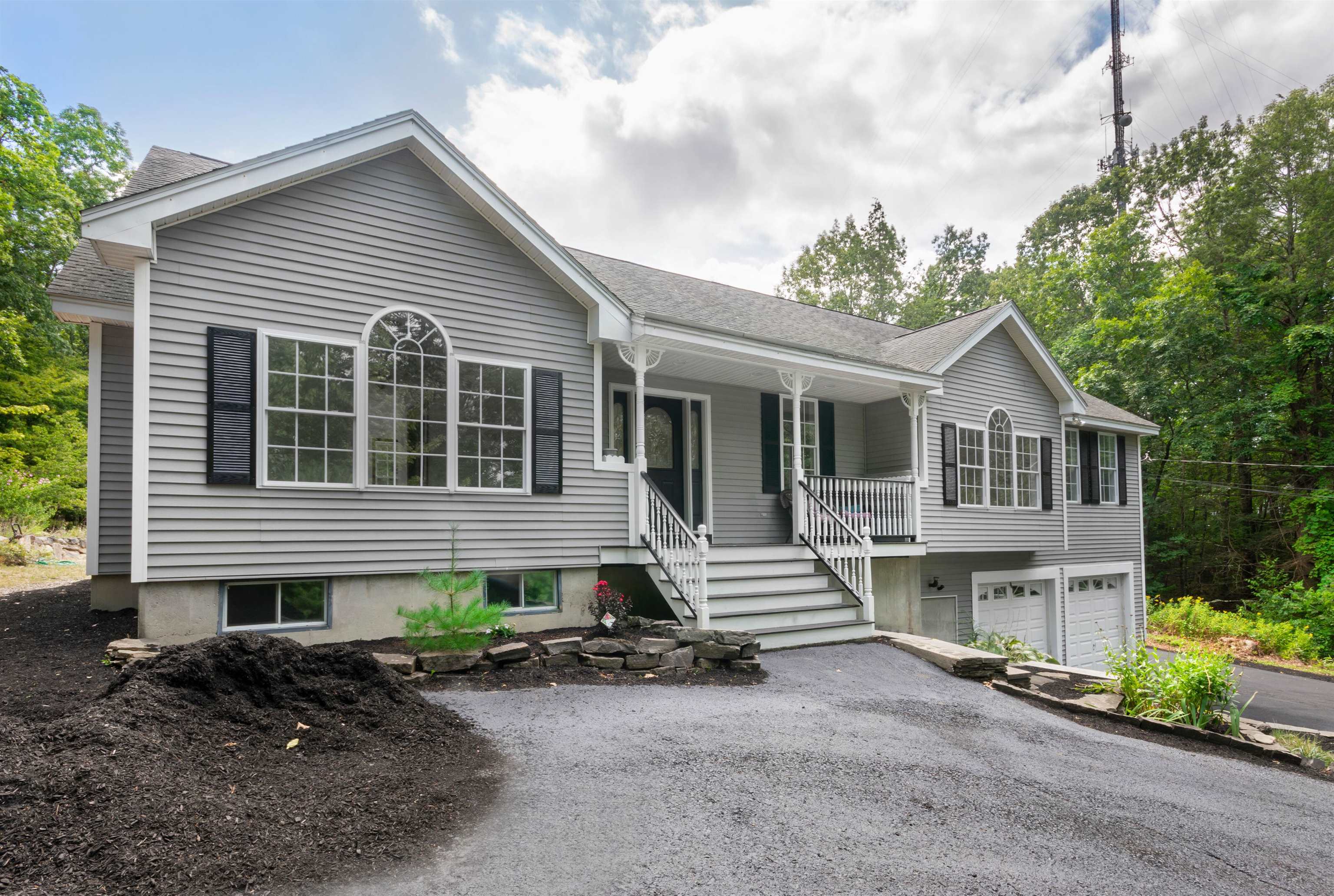 57 Governor Dinsmore Road Windham, NH 03087 - Photo 2 of 47