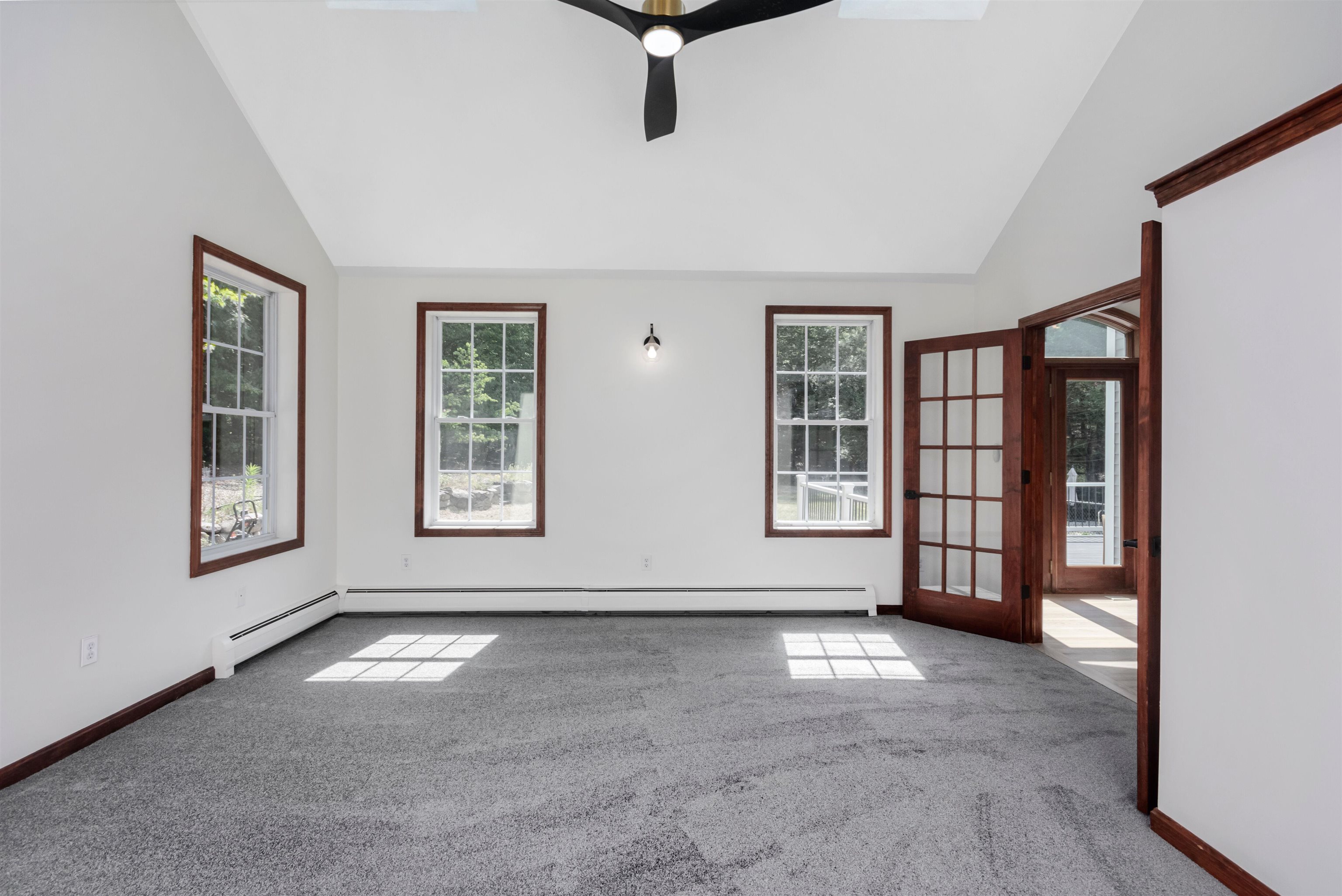 57 Governor Dinsmore Road Windham, NH 03087 - Photo 21 of 47