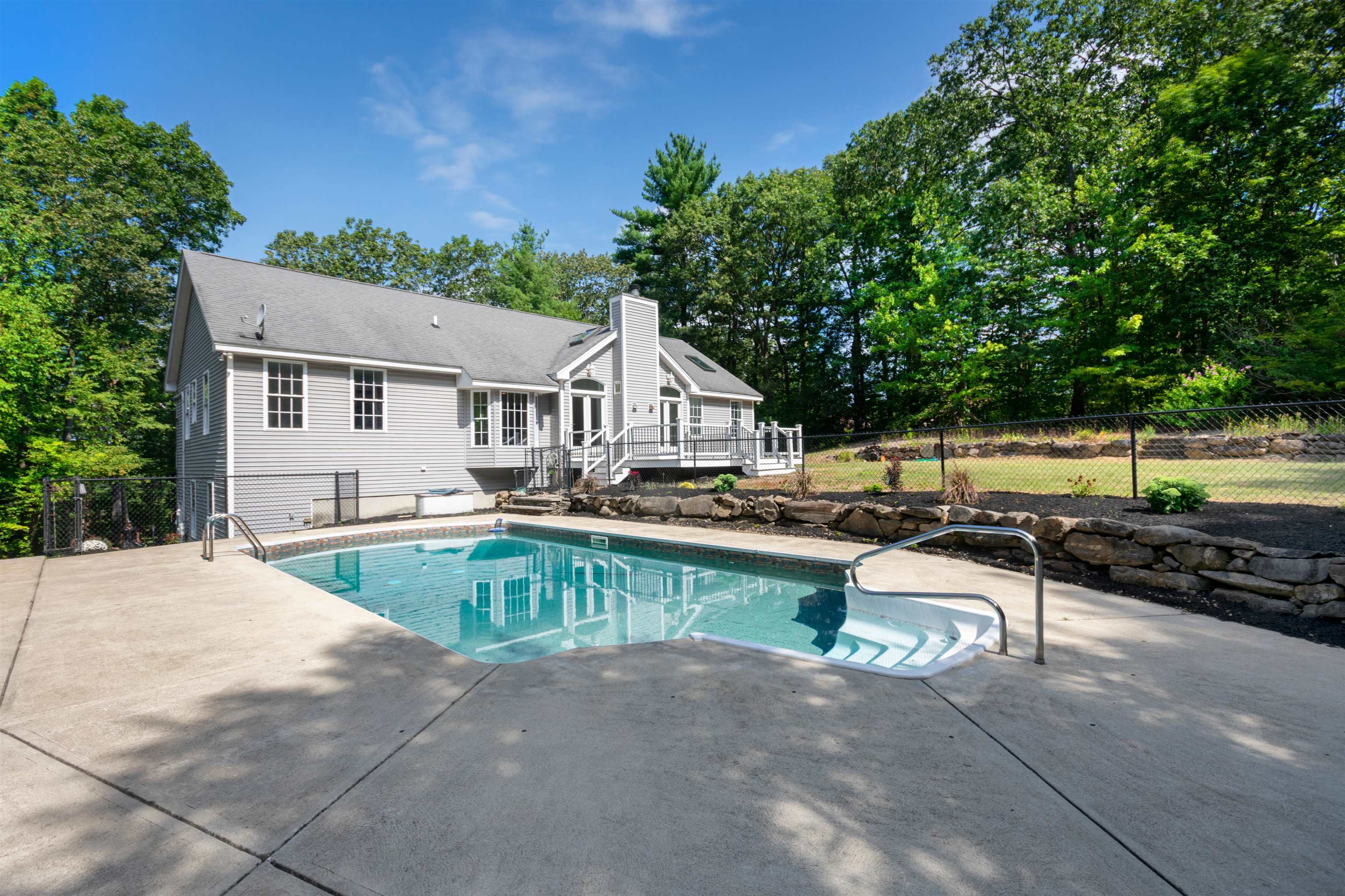 57 Governor Dinsmore Road Windham, NH 03087 - Photo 40 of 47