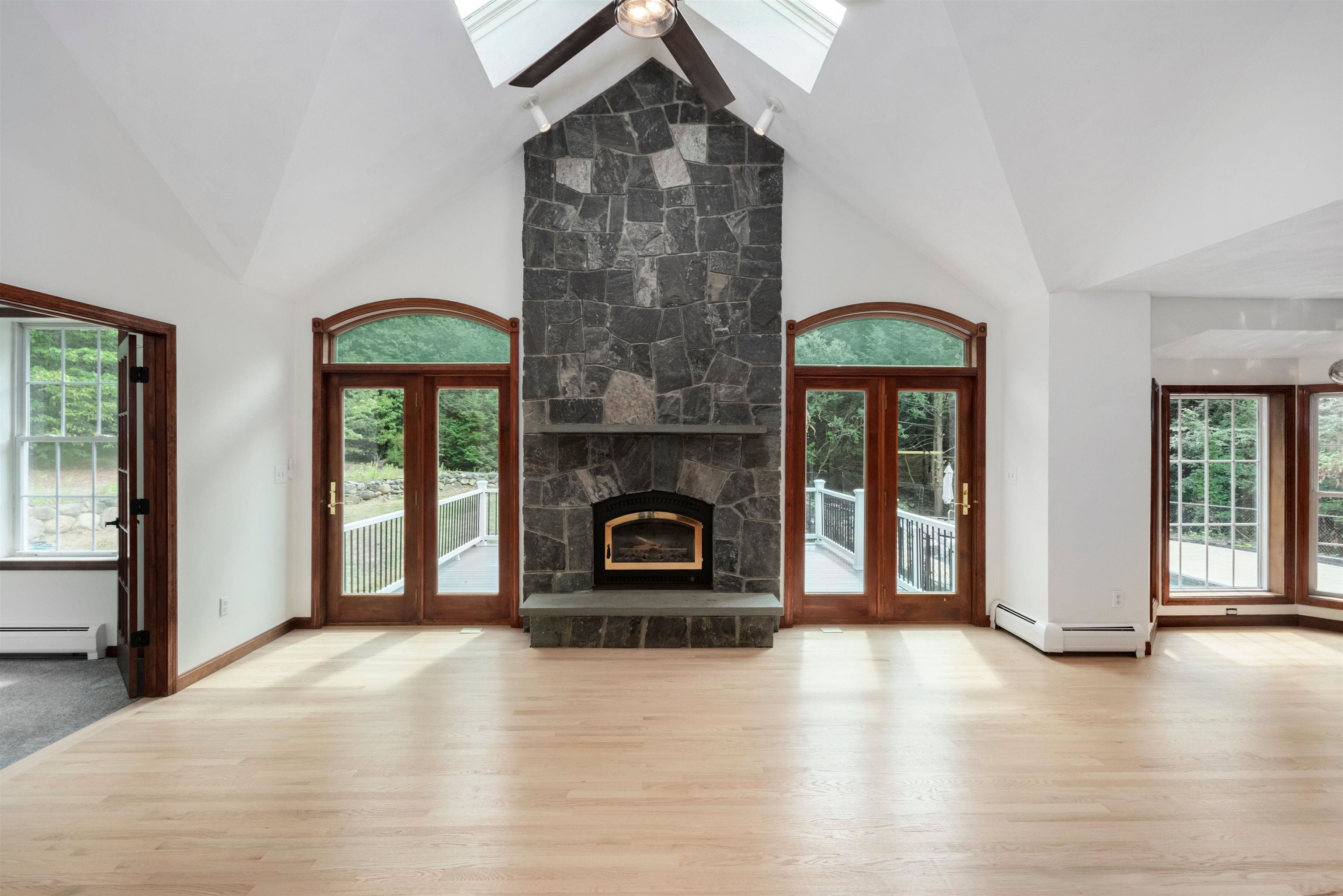 57 Governor Dinsmore Road Windham, NH 03087 - Photo 9 of 47