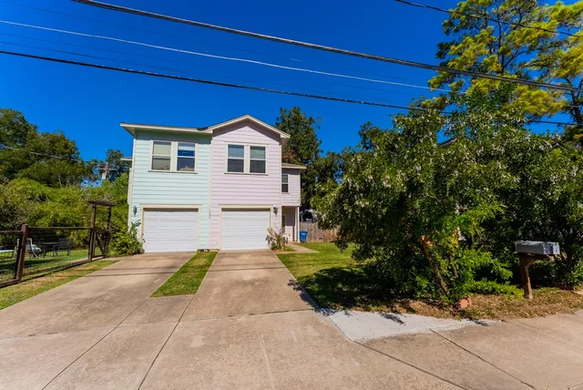 $2,295 | 3000 Govalle Avenue, Unit B, Austin, TX 78702