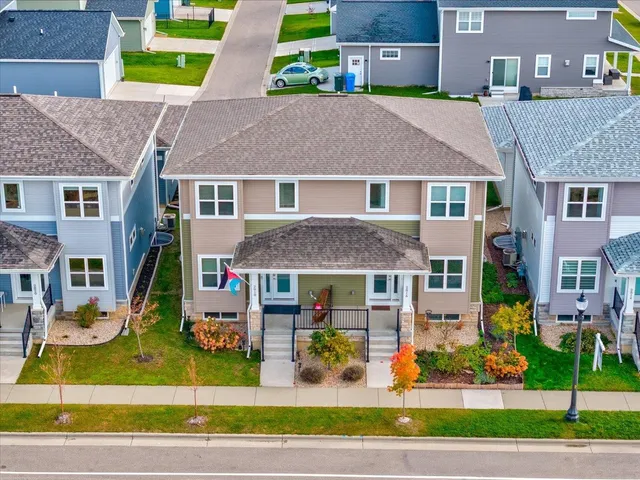 $425,000 | 2818 Frisee Drive, Madison, WI 53711