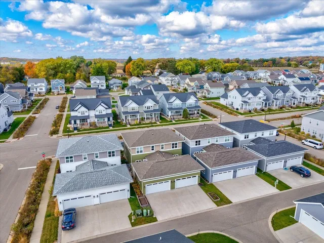 $425,000 | 2818 Frisee Drive, Madison, WI 53711