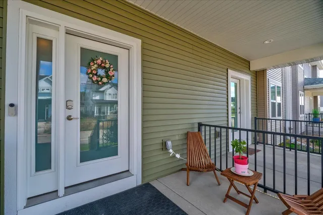 $425,000 | 2818 Frisee Drive, Madison, WI 53711