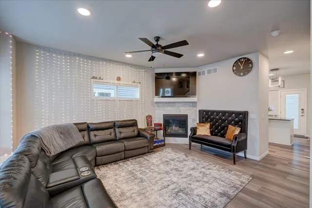 $425,000 | 2818 Frisee Drive, Madison, WI 53711