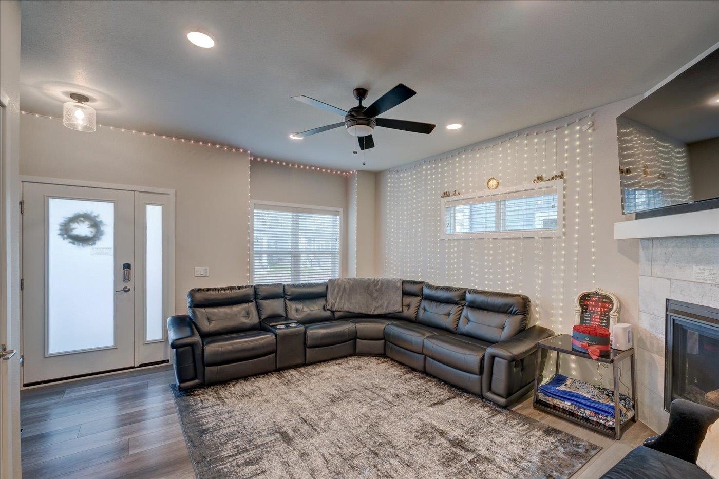 2818 Frisee Drive Madison, WI 53711 - Photo 9 of 52