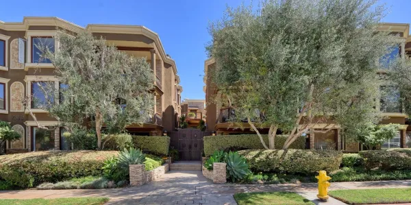 $1,895,000 | 7555 Eads Avenue, Unit 12, La Jolla, CA 92037